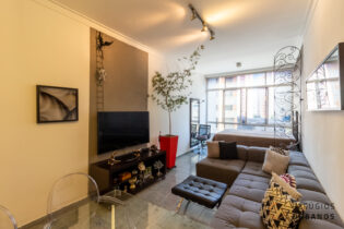Morar bem em Studio de 39,65m² na Avenida São João, Campos Elíseos. Sala-quarto com janelão e a cozinha separada e bem ventilada!