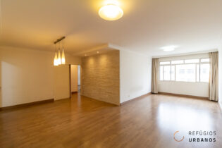 Este apartamento tem uma excelente localização em Santa Cecilia, 128 m2 em andar alto, com vista livre e uma planta ótima e flexível. Os ambientes são voltados para o sol da manhã, tem a parte elétrica e hidráulica novas, tornando este apê ainda mais especial.