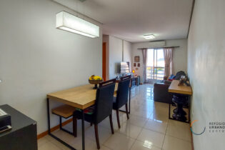 Um apê sob medida! Na Aparecida, aconchegante, com dimensões perfeitas, 2 quartos, varandas, bela vista, Sol nascente e lazer completo!