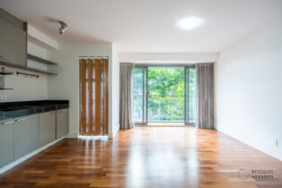 NA VILA MADALENA COM 58 M² PRÉDIO DA IDEA ZARVOS  1 SUÍTE, 1 VAGA COM BOX E UMA VISTA LIVRE  PARA COPA DAS ÁRVORES.