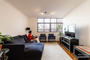 Apartamento com 2 dormitórios e 1 vaga na Consolação, são 96m² em planta muito bem distribuída no Edifício Renata.