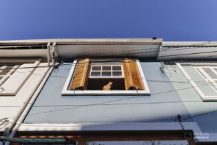 CASA EM VILA ABERTA