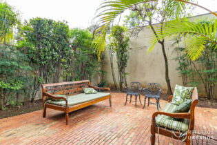 Refúgio para construir boas memórias no Pacaembu, com 4 dormitórios, sendo 1 suíte, 3 vagas de garagem e quintal, a 750m do metrô Sumaré