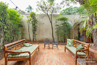 Refúgio para construir boas memórias no Pacaembu, com 4 dormitórios, sendo 1 suíte, 3 vagas de garagem e quintal, a 750m do metrô Sumaré