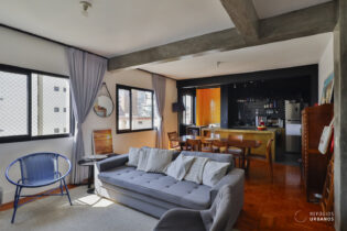Apartamento de 65m², com 1 dormitório em Moema, living amplo com cozinha integrada, em uma das melhores localizações de São Paulo.
