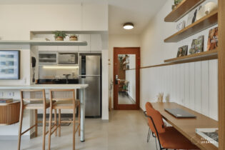 Apartamento de 44m², 1 dormitório, cozinha integrada, varanda e 2 vagas de garagem em prédio com lazer completo em Moema Pássaros.