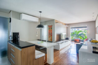 Apartamento aconchegante de 74 metros com 3 quartos, 1 suíte, 2 vaga de garagem em condomínio clube na Pompéia