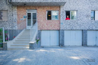 APARTAMENTO EM PREDINHO NA POMPÉIA COM 2 QUARTOS, SALA AMPLA E GARAGEM COM ACESSO EXCLUSIVO. IDEAL PARA QUEM PRECISA DE UM ESPAÇO DE PRODUÇÃO.