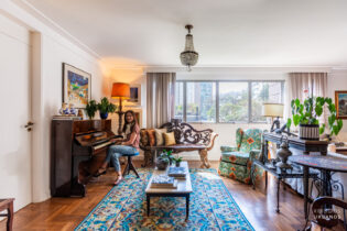 145 M2 NO ITAIM, EDIFICIO RUI OHTAKE, LIVING QUADRADO, COM 3 QUARTOS, SENDO 1 SUITE, 2 BANHEIROS, 1 LAVAVO, E 1 VAGA .