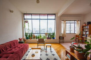 Entre Santa Cecília e Barra Funda, retrofit, 125m², 2 quartos com pé-direito alto, rooftop com vista e localização estratégica perto do metrô