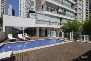 Apartamento de 43m², 1 dormitório, varanda em condomínio com lazer completo na Cardoso de Melo, conforto e praticidade na Vila Olímpia.