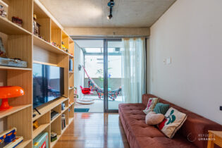 APARTAMENTO GARDEN NA POMPEIA COM 1 QUARTO, CLOSET, SALA E COZINHA SEMI-INTEGRADAS, VARANDA COM JACUZZI E 1 VAGA DE GARAGEM.