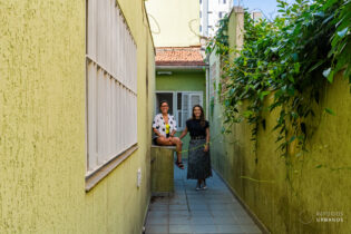 Casa de vila pertinho do metrô Vila Madalena, em uma vila fechada e com praça dentro! São 135m², 3 quartos sendo 1 suíte, edícula e 2 vagas!