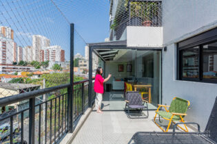 Apartamento garden na Vila Romana com 80,89 m², varanda ampla, vista verde para a praça e lazer completo. Um refúgio urbano com sol e charme.