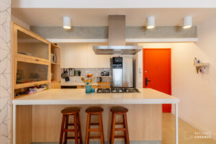 APARTAMENTO REFORMADO NA POMPÉIA COM 98 M², COZINHA DOS SONHOS, 2 QUARTOS, SENDO UMA SUÍTE, MAIS 01 ESCRITÓRIO E 2 VAGAS