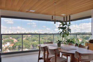 No Campo Belo, apartameto de 133m2, com varanda gourmet, 3 suites, lavabo, 2 vagas e lazer completo, com vista espetacular.