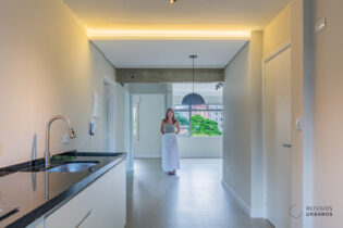 Apartamento reformado na Vila Olímpia, próximo ao Insper