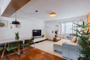 Predinho no miolo da Pompeia, ape com 3 quartos sendo 1 suíte, 95 m², 1 vaga e pronto para morar. Rua plana e metrô a 300 m