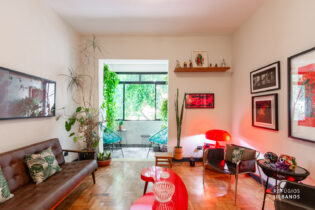  Apartamento reformado, em predinho, na Vila Buarque ao lado do Sacolão Higienópolis : São 66m², 1 dormitório com marcenaria, cozinha integrada e instalações novas.